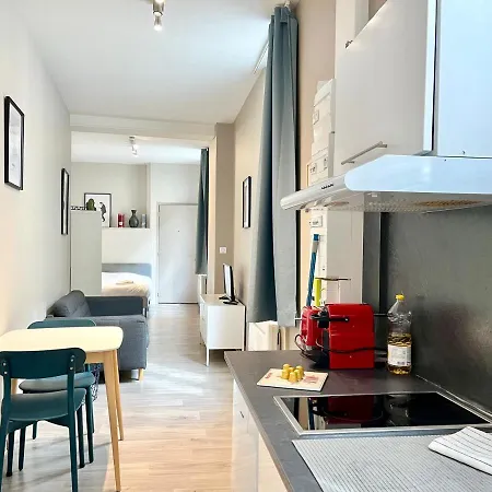 Orphelins 2 Apartment *